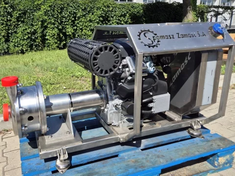 Pompa na silniku spalinowym 